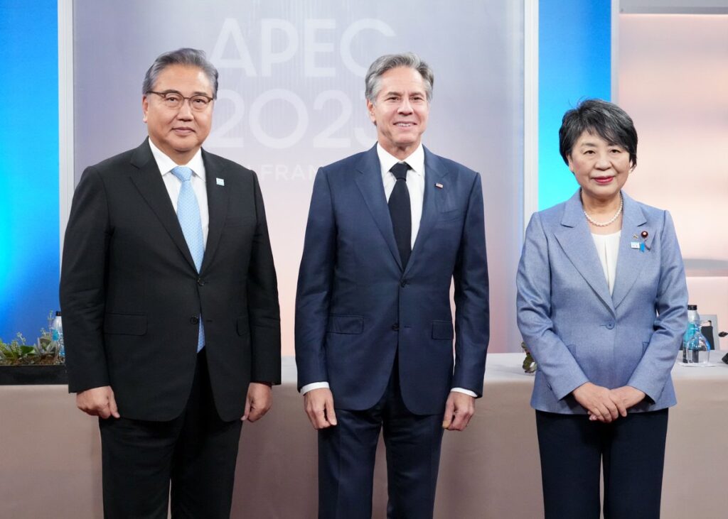 In the meeting, held on the sidelines of a ministerial meeting of the Asia-Pacific Economic Cooperation forum in San Francisco, Kamikawa expressed gratitude for the consistent support from the United States and South Korea on the issue of past abductions of Japanese nationals by North Korea. (MOFA)