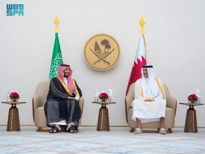 Saudi Arabia’s Crown Prince Mohammed bin Salman meets Qatar’s Emir of Qatar Sheikh Tamim bin Hamad. (SPA)