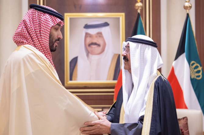 Saudi Arabia’s crown prince offers his condolences to the new emir of Kuwait Sheikh Meshal Al-Ahmad Al-Sabah on Sunday. (SPA)