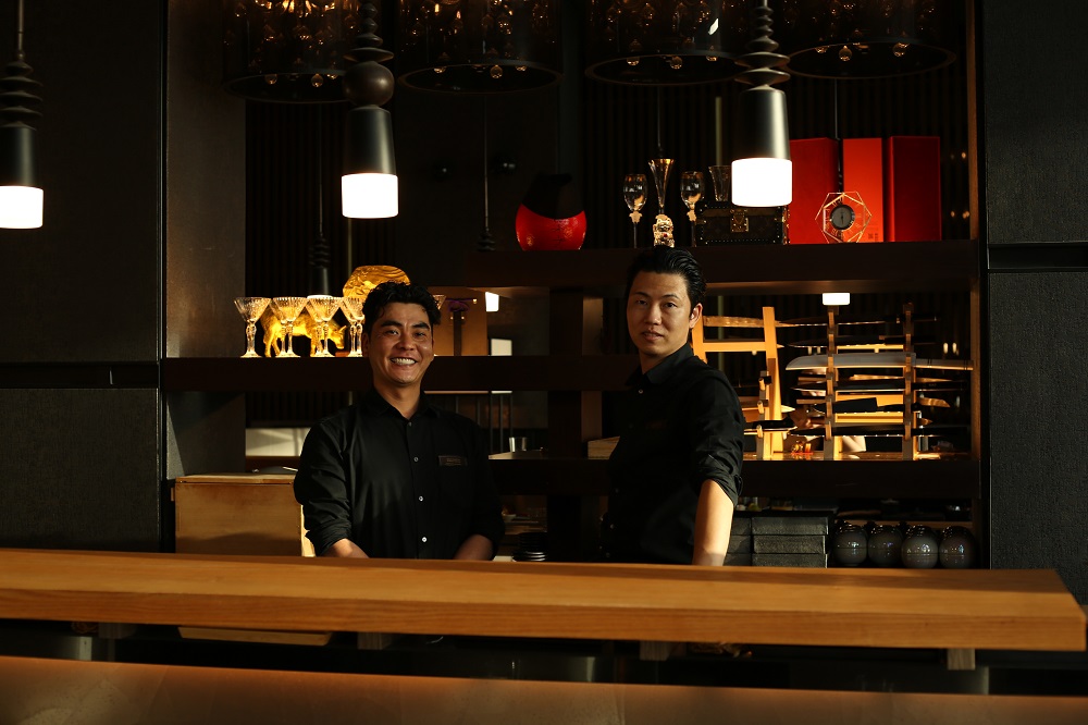 Chefs Taka and Hisa, who go by the nickname ‘TakaHisa’, will be working alongside Chef Izumi to bring to the forefront seamlessly blend age-old, specialized techniques with modern innovation. 