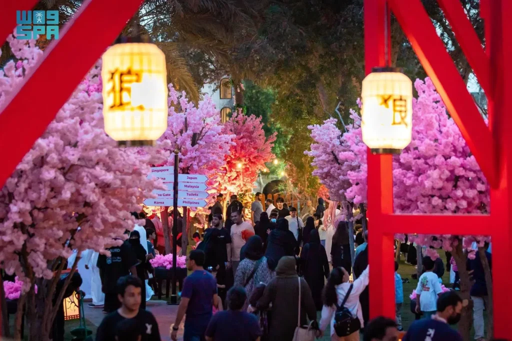 The spot witnessed a huge turnout as visitors came to enjoy the views of the Japanese Sakura, the cherry blossoms, which symbolize beauty in Japanese culture. (SPA)