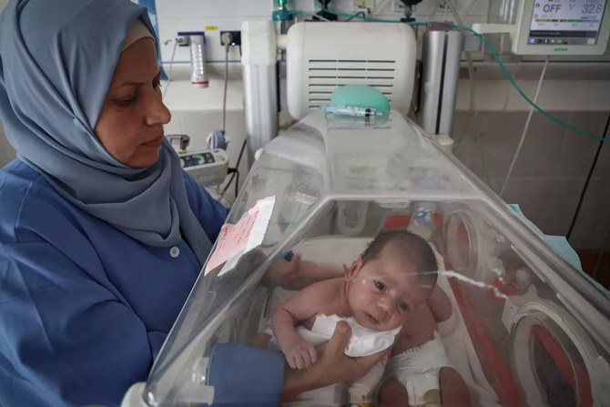 With nearly 20,000 babies born in 105 days of war in Gaza, the situation of pregnant women and newborns in the Palestinian enclave is beyond belief, says UNICEF Communication Specialist Tess Ingram. (X: @UNICEFmena )