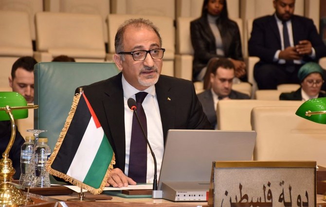 Palestinian representative to the Arab League Muhannad Al-Aklouk at an extraordinary meeting of the league in Cairo, Egypt, Jan. 22, 2024. (AFP)