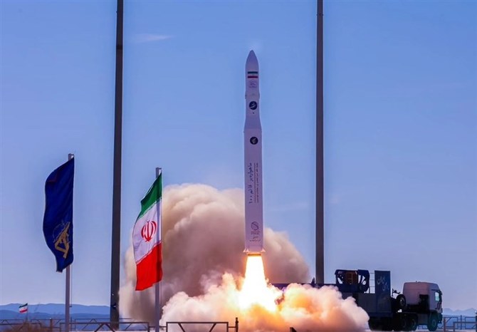 The launch of Soraya satellite (Tasnim)