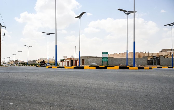 In its latest project, the Saudi Program for the Development and Reconstruction constructed a 23-kilometer-long internal road rehabilitation project in the Yemeni city of Al-Ghaydah. (X: @SaudiDRPY)