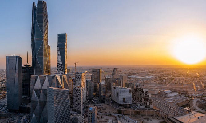 According to the ministry’s report, Saudi Arabia’s oil revenues amounted to SR754.6 billion.