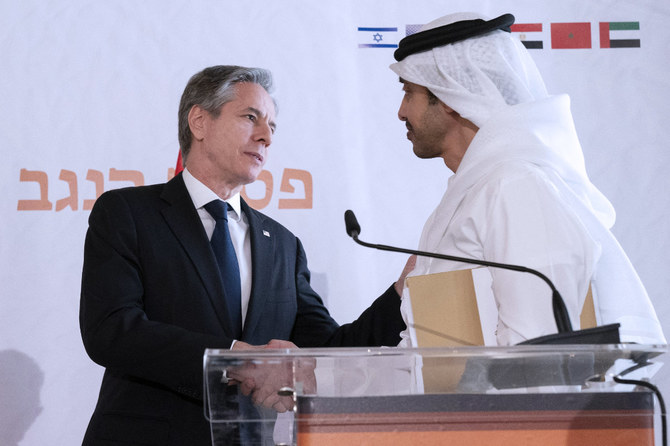 US Secretary of State Antony Blinken (L) and UAE Foreign Minister Sheikh Abdullah bin Zayed Al Nahyan meet in Sde Boker, Israel, in this photo taken on March 28, 2022. (AFP/File)