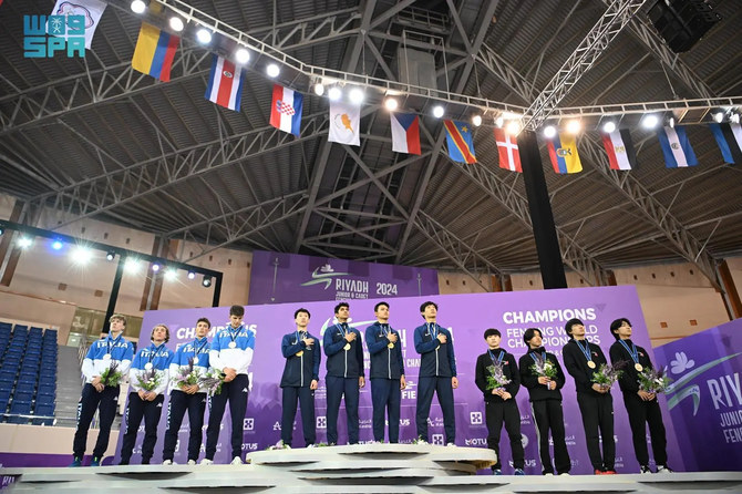 Winners of the men's event were honored on the third day of the competition. SPA
