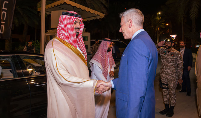 The ambassador welcomed guest of honor Prince Faisal bin Abdulaziz bin Ayyaf, Riyadh Region mayor, along with Saudi officials, and hundreds of Saudi guests, as well as visitors from Washington, including members of the US Congress. (Supplied)