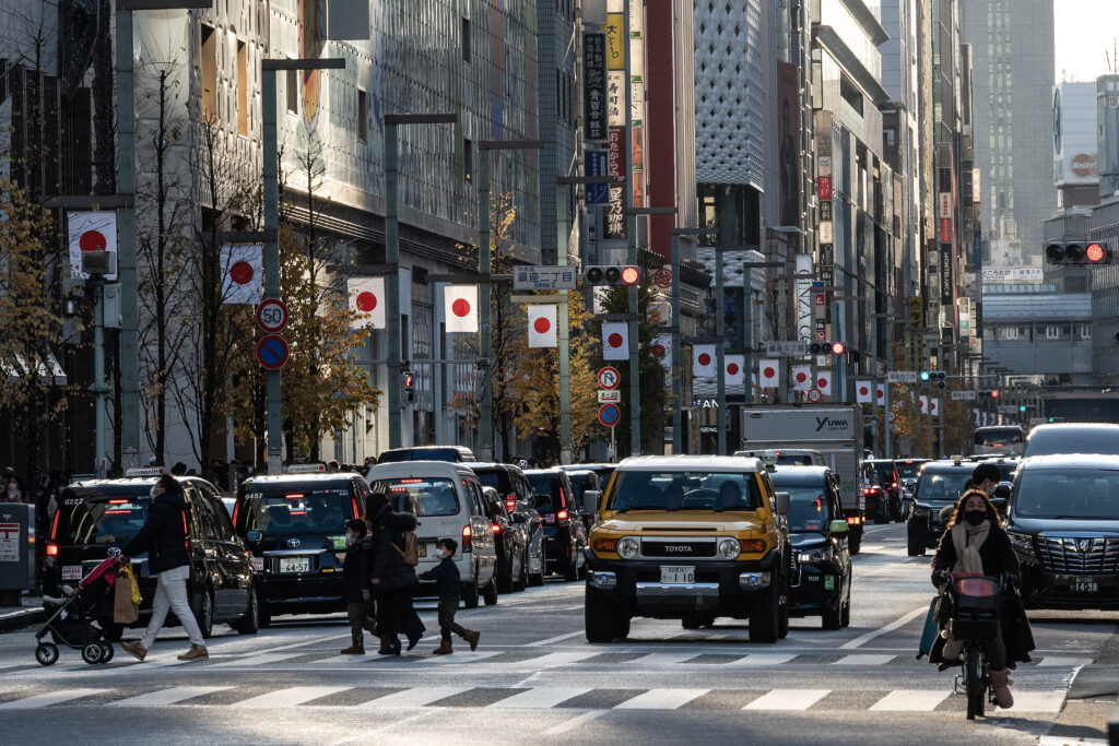 The average increase for large companies stood at 12,389 yen, that for midsize firms came to 11,000 yen and that for smaller companies was 8,019 yen. (AFP)