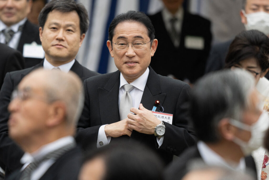 Kishida apparently hopes to boost his administration, which faces sluggish public approval ratings, by focusing on wage increases that overcome rising prices. (AFP)