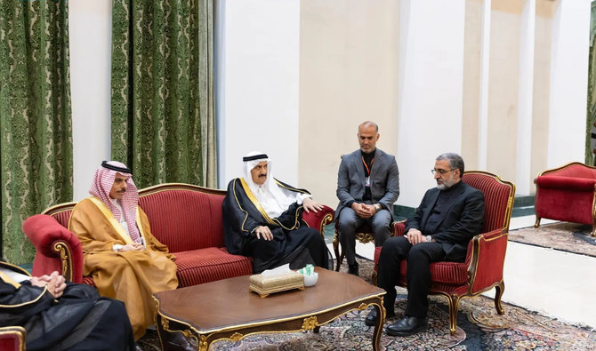 Prince Mansour bin Muteb bin Abdulaziz, Adviser to King Salman and Minister of State, and Prince Faisal were received by Deputy Chief of Staff for Political Affairs to Iran President Mohammad Jamshidi and Foreign Minister Ali Bagheri Kani. (SPA)