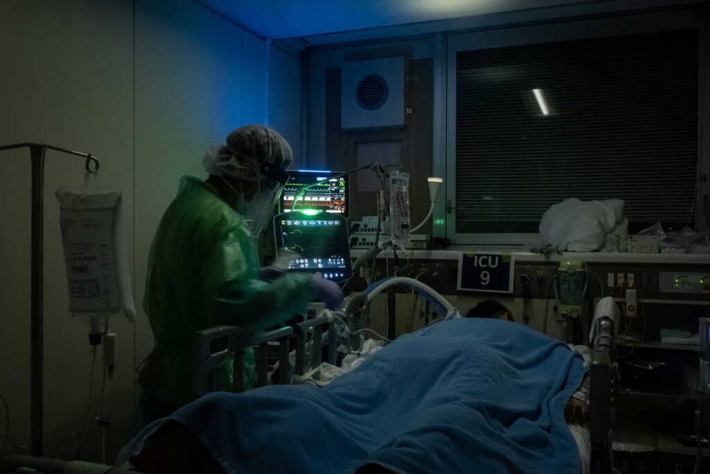 Initial symptoms include fever and chills, and the infection can progress rapidly to cause a state of shock through a drop in blood pressure and multiple organ failure. (AFP)