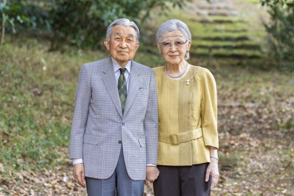 In July 1944, when the Emperor Emeritus was in the fifth grade of Gakushuin Elementary School, he was evacuated to the Nikko Tamozawa residence. (AFP)