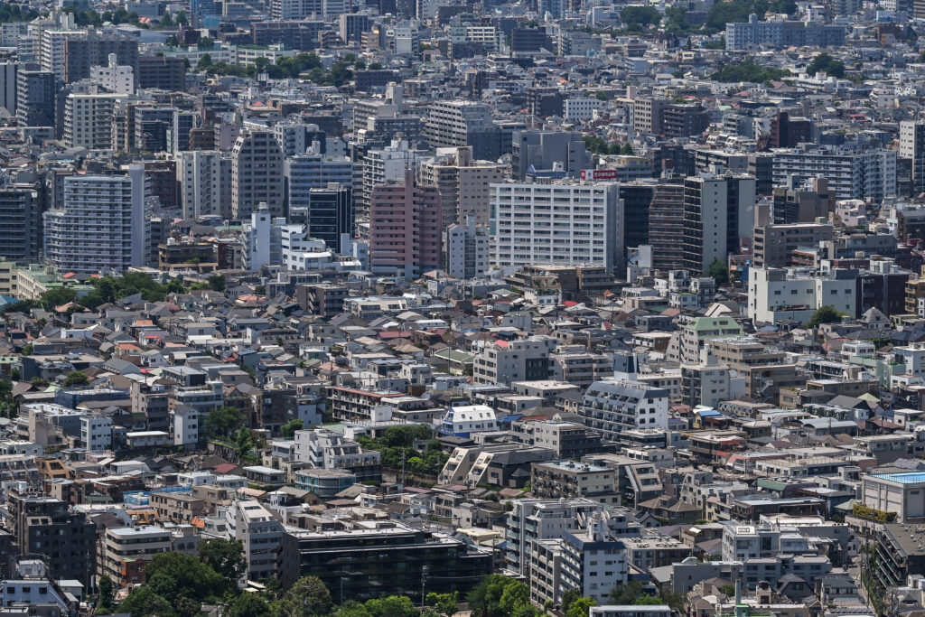 The Financial Services Agency has issued business improvement orders to Sompo Japan and three other major nonlife insurers for inappropriate acts regarding contracts with over 500 companies. (AFP)