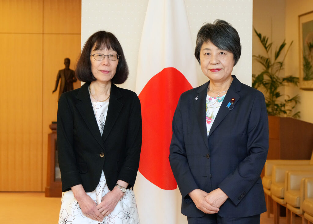 Kamikawa outlined efforts by the Ministry of Foreign Affairs to increase the number of Japanese personnel in the ICC. (MOFA)