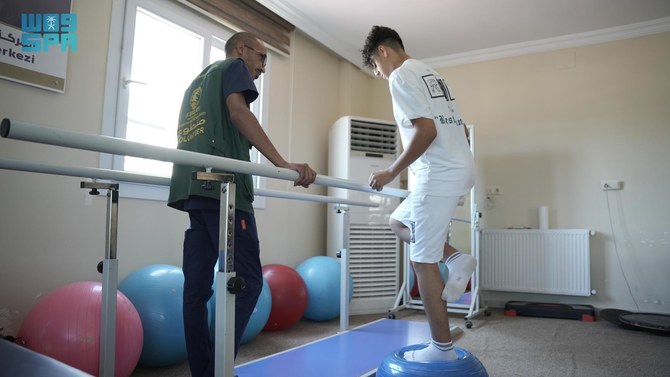 KSrelief concluded on Monday a volunteer medical project to fit prosthetic limbs and provide physical therapy in the Turkish city of Reyhanli. (SPA)