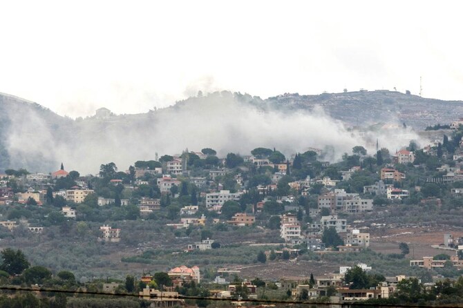 Smoke billows from the site of an Israeli airstrike on Lebanon’s southern village of Taybeh on Sept. 20, 2024. (AFP)