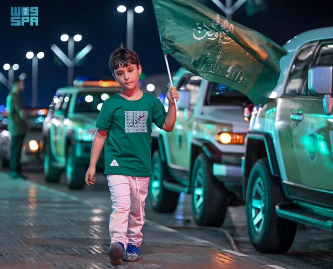Locals with their children adorned with the national flag, enjoyed shows, parades and cultural exhibitions. (SPA)