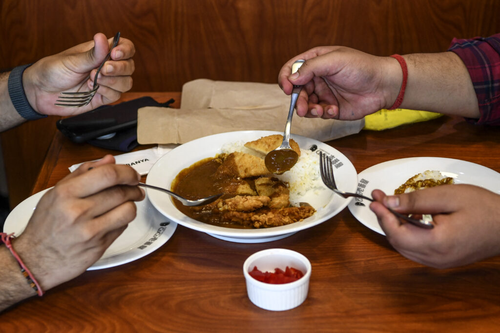 Teikoku Databank predicted that the curry rice price index will exceed 350 yen for August and rise even further for September. (AFP)