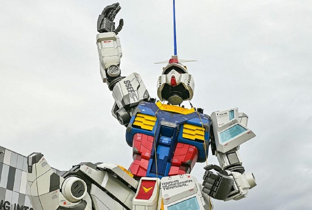 The RX-78F00/E Gundam model, standing approximately 17 meters tall and weighing about 49 tons, will be exhibited at Bandai Namco's