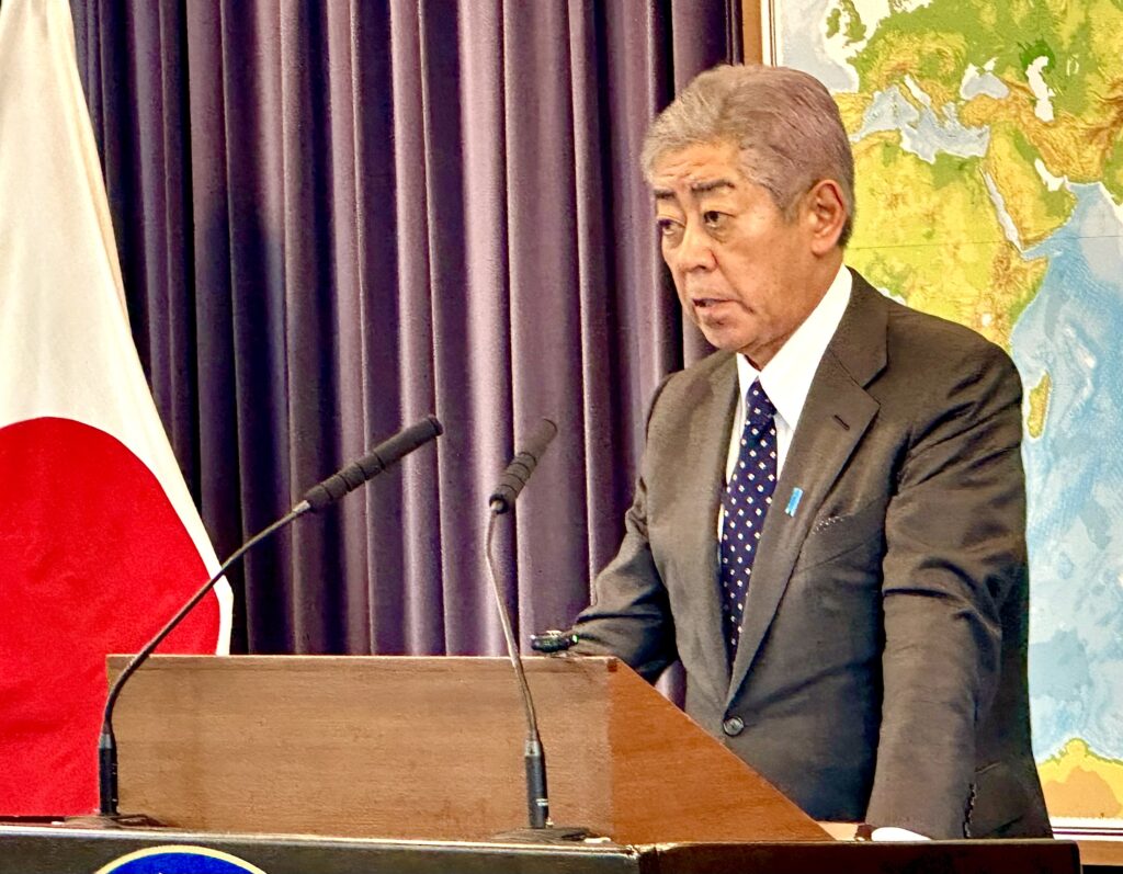 Foreign Minister IWAYA Takeshi speaks at a press conference on October 29. (ANJ)