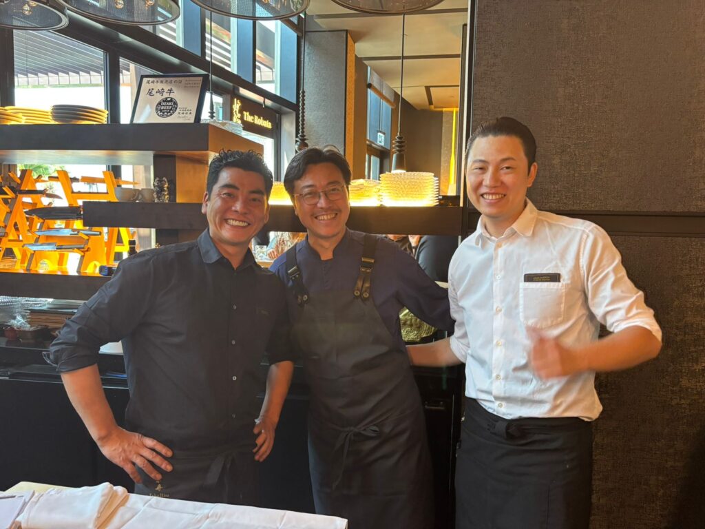 The three brought together the finesse of French gastronomy with the precision and depth of Japanese culinary traditions. (ANJ)