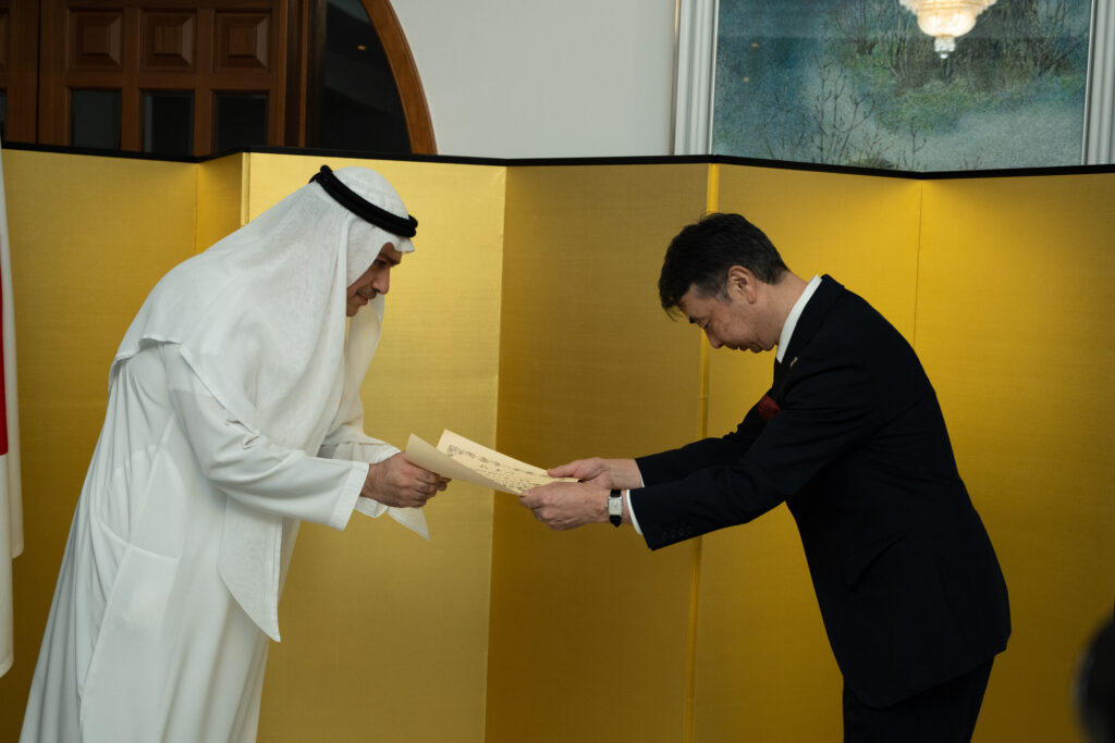 The journalist received the award on Monday during a ceremony held at the Consul-General’s residence in Dubai. (ANJ Photo)