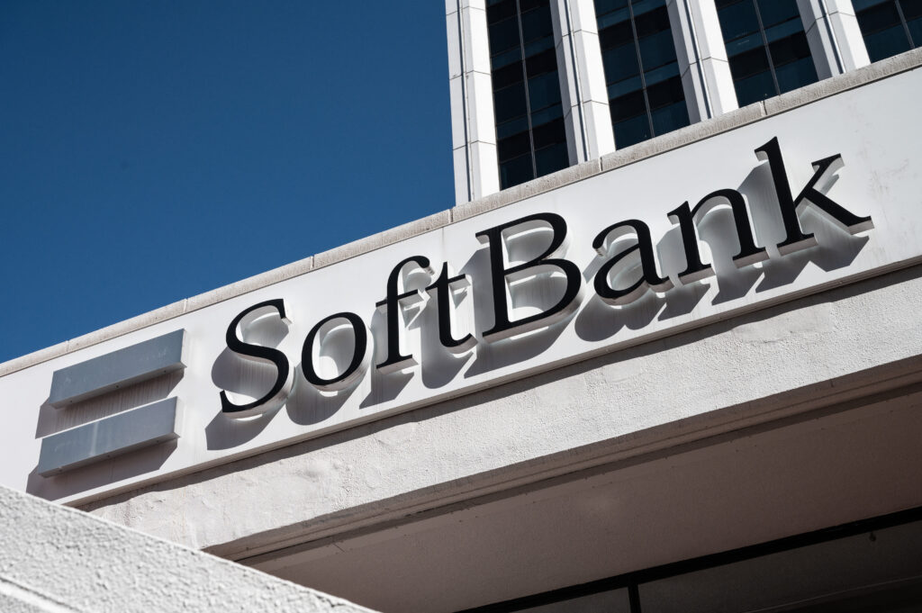 For the first half of fiscal 2024, the Japanese technology investor posted a consolidated net profit of 1,005.3 billion yen, against the year-before loss of 1,408.7 billion yen.