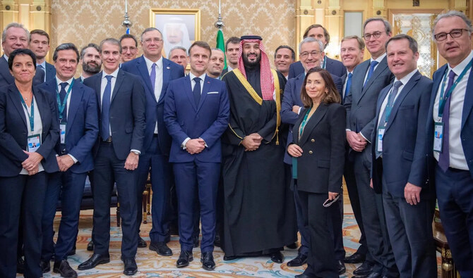 Crown Prince Mohammed bin Salman met with French President Emmanuel Macron and heads of top French companies. (SPA)