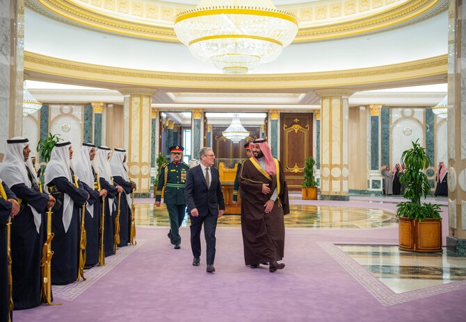 Saudi Crown Prince Mohammed bin Salman receives British Prime Minister Keir Starmer on Monday in Riyadh. (SPA)