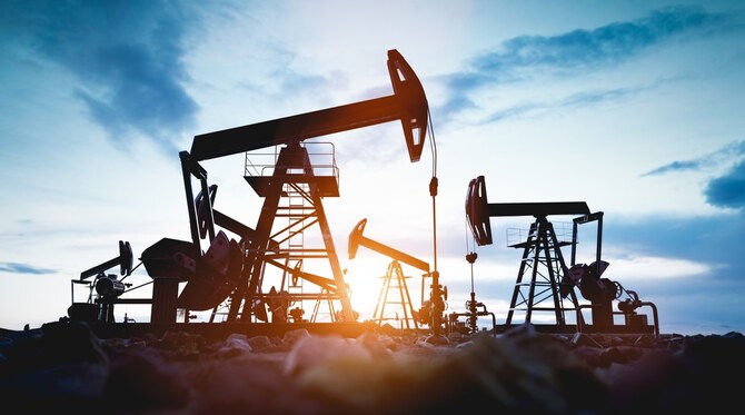 Brent crude futures fell 2 cents to $73.24 a barrel by 08:35 a.m. Saudi time. US West Texas Intermediate crude was at $69.61, down 1 cent, from Thursday’s close. Shutterstock