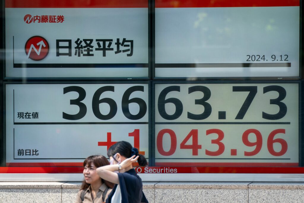 The Nikkei fell 0.27% to end the morning session at 39,055.35, following a 1.2% rise on Monday, its first advance since Dec. 12. (AFP)