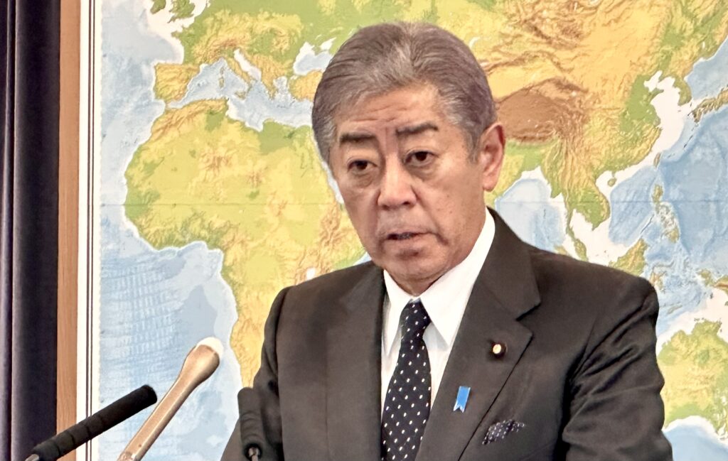 He expressed concern over the many casualties in the conflict and the deterioration of the humanitarian situation in the country. (MOFA)