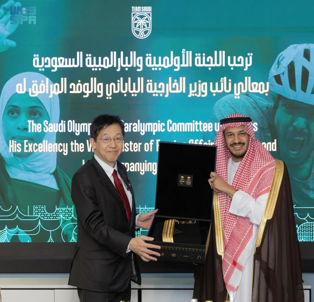 The officials spoke about ways to facilitate the participation of the Saudi sports delegation in the games. (SPA)