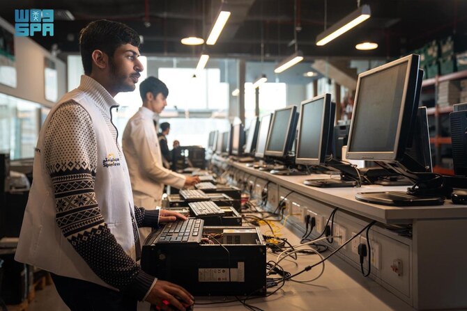 Recycling e-waste supports a sustainable economy, effectively utilizes natural resources, and minimizes financial waste. (SPA)