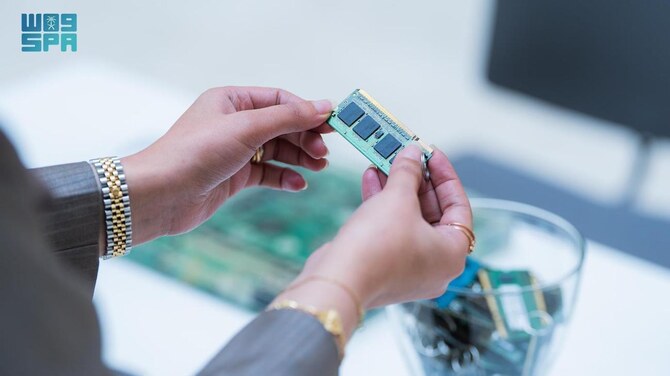 Recycling e-waste supports a sustainable economy, effectively utilizes natural resources, and minimizes financial waste. (SPA)