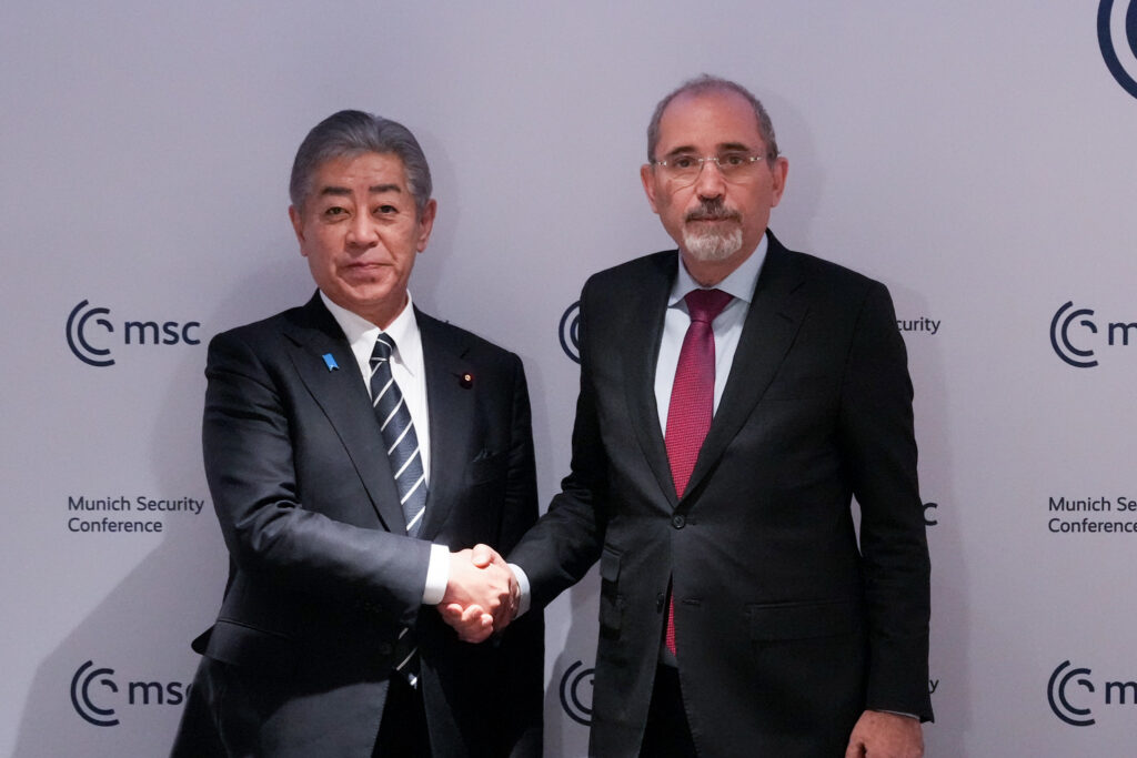 In a meeting held during their visit to Germany’s Munich Security Conference on Saturday, the two officials discussed the urgent humanitarian aid that the Gaza Strip requires. (MOFA)