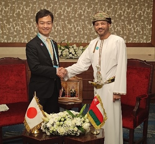 Both sides agreed to further deepen the friendly cooperative relationship between the two countries and to cooperate in promoting exchanges. (MOFA)