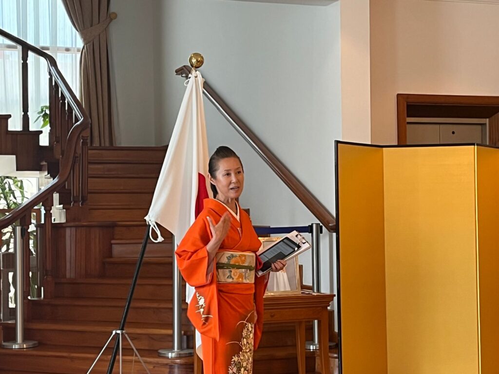 The ceremony was led by Dubai-based tea group ‘Dubai Tea Study Group,’ who began by giving a small introduction about tea, its history, and tea ceremonies’ cultural significance in Japan. (ANJ)