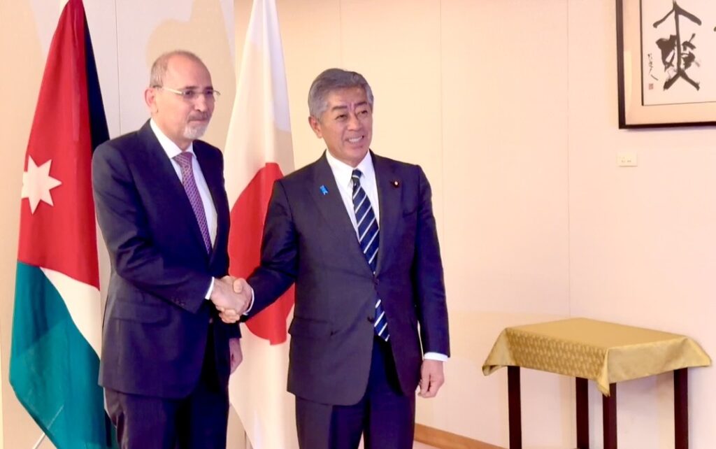Jordanian Foreign Minister and Deputy Prime Minister Ayman Al Safadi met with Japanese Foreign Minister IWAYA Takeshi in Tokyo on Friday. (ANJ)