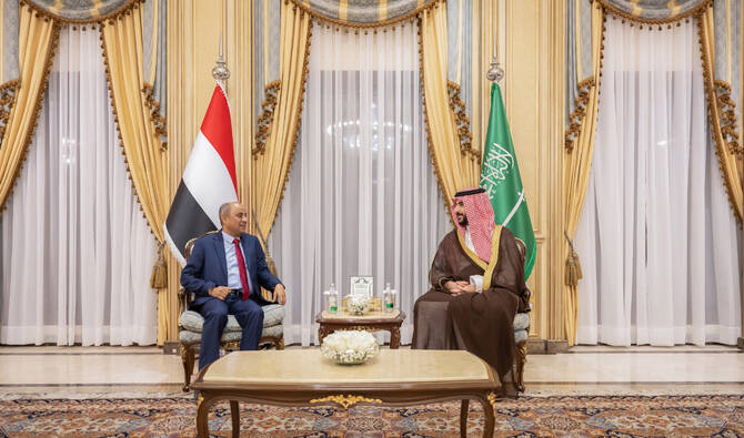 The pair discussed ways to boost Saudi-Yemeni relations, in addition to regional developments and the situation in Yemen. (X/@kbsalsaud)