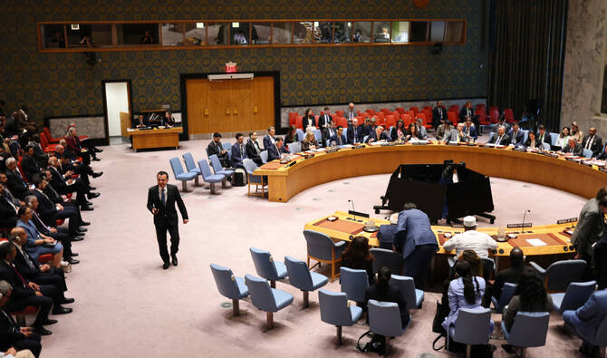 The UN Security Council on Thursday urged an immediate halt to the fighting in South Sudan and renewed its peacekeeping mission in the warring country for another year. (AFP/File)