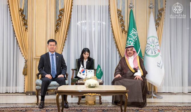 During the meeting, they discussed “promising cooperation opportunities in the field of military industries, technology transfer and localization, and defense research and development in line with Saudi Vision 2030.” (Ministry of Defense)