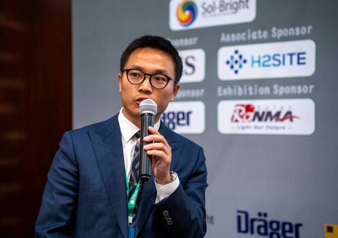 In the MENA region, majority projects are constructed in the desert, making the utilization of robotic machines significantly useful, said Sol-Bright’s sales director, Chao Kaik. (AN Photo/Loai Elkelawy)