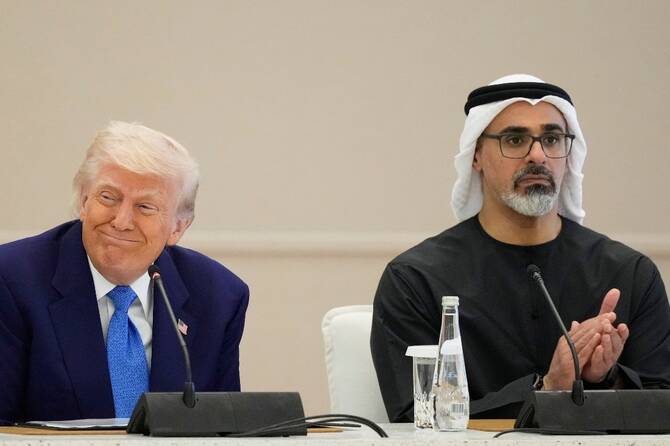 President Trump and Abu Dhabi Crown Prince Khaled Bin Mohamed in Qasr Al Watan, UAE. (AP)