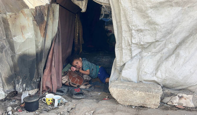Palestinians displaced by the Israeli military offensive take shelter in tents near Gaza's seaport, in Gaza City May 26, 2025. (REUTERS)