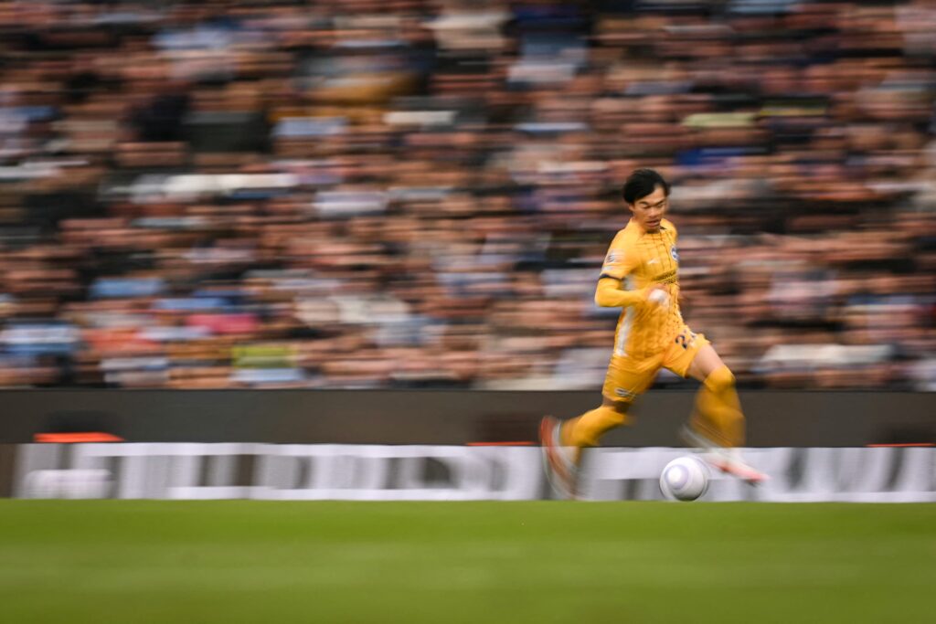Brighton’s Kaoru Mitoma leveled the score against Liverpool and became the first Japanese player to score 10 goals in a Premier League season (AFP).