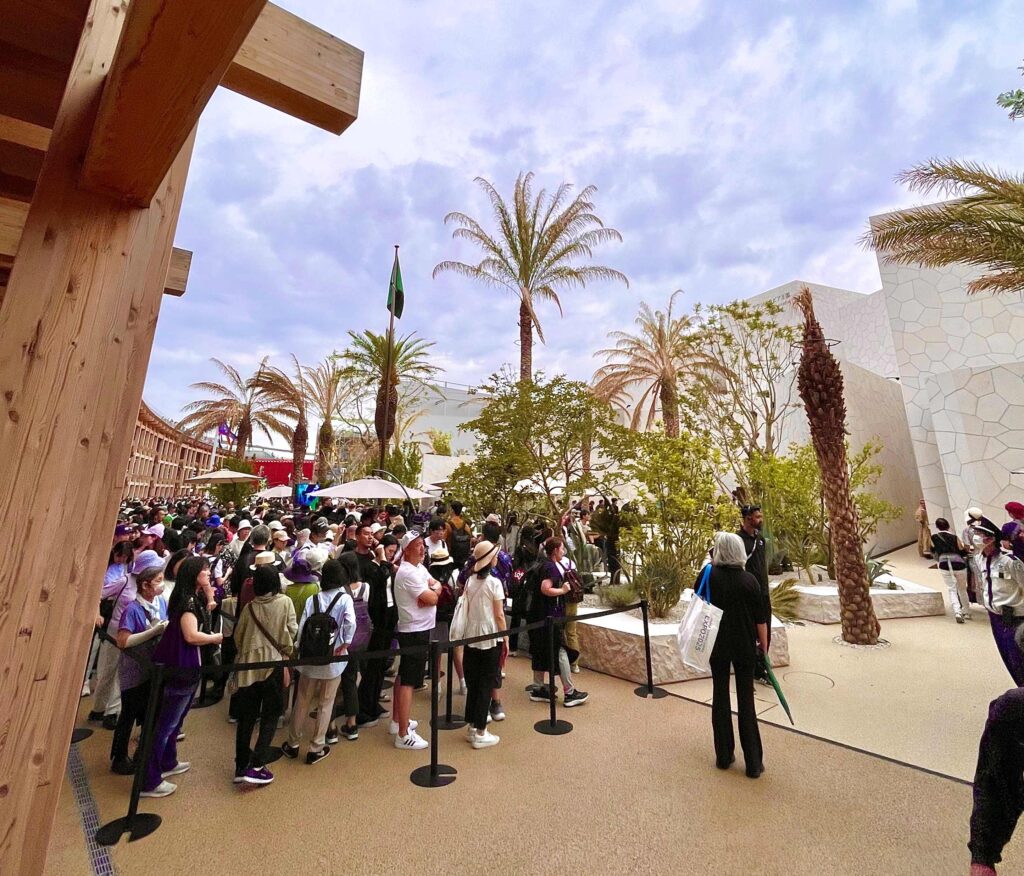 The Saudi and American pavilions have been among the most popular, often with lines stretching for an hour or more. (ANJ)