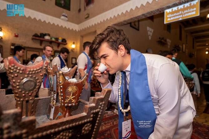 The enriching experience brought together 240 students from 30 countries and 110 international physics specialists. (SPA)